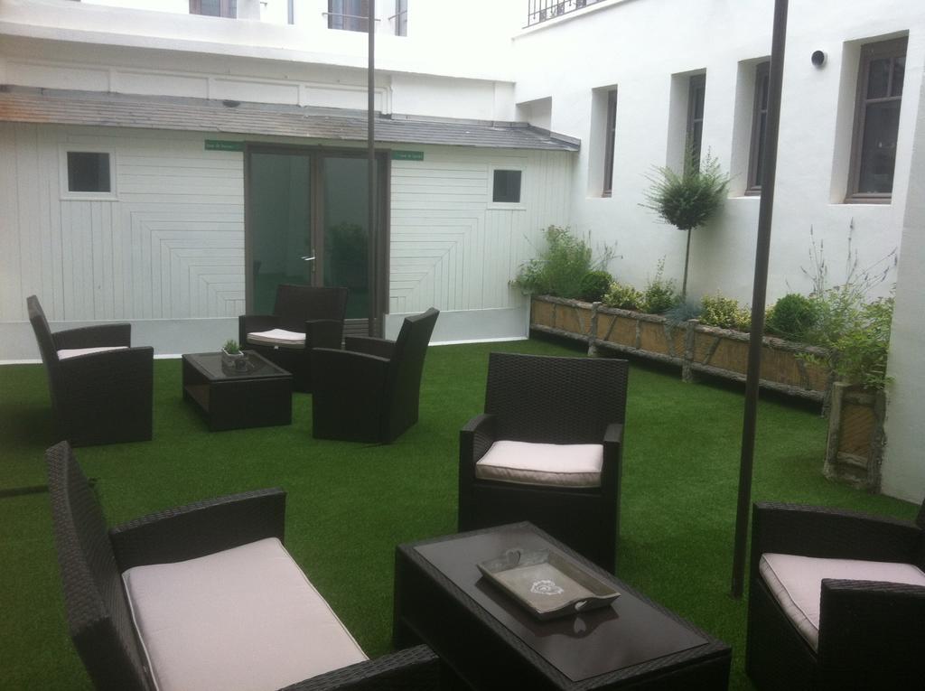 Vichy Residencia Aparthotel Exterior photo