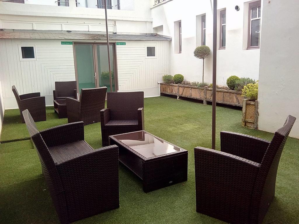 Vichy Residencia Aparthotel Exterior photo